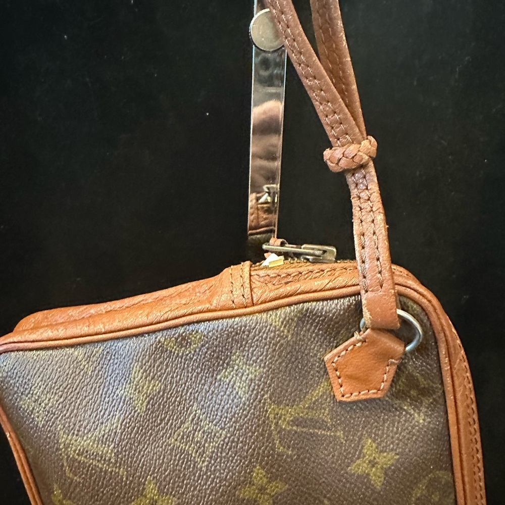 Louis Vuitton Brown Monogram Pouchette Sport  Clutch VINTAGE - Picture 2 of 16